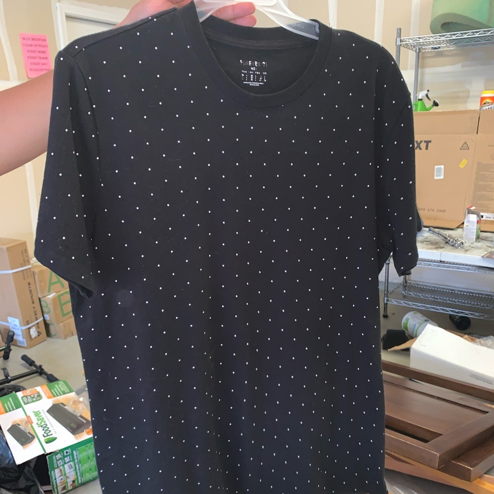 Men’s FOREVER 21 shirts (2 for 1)